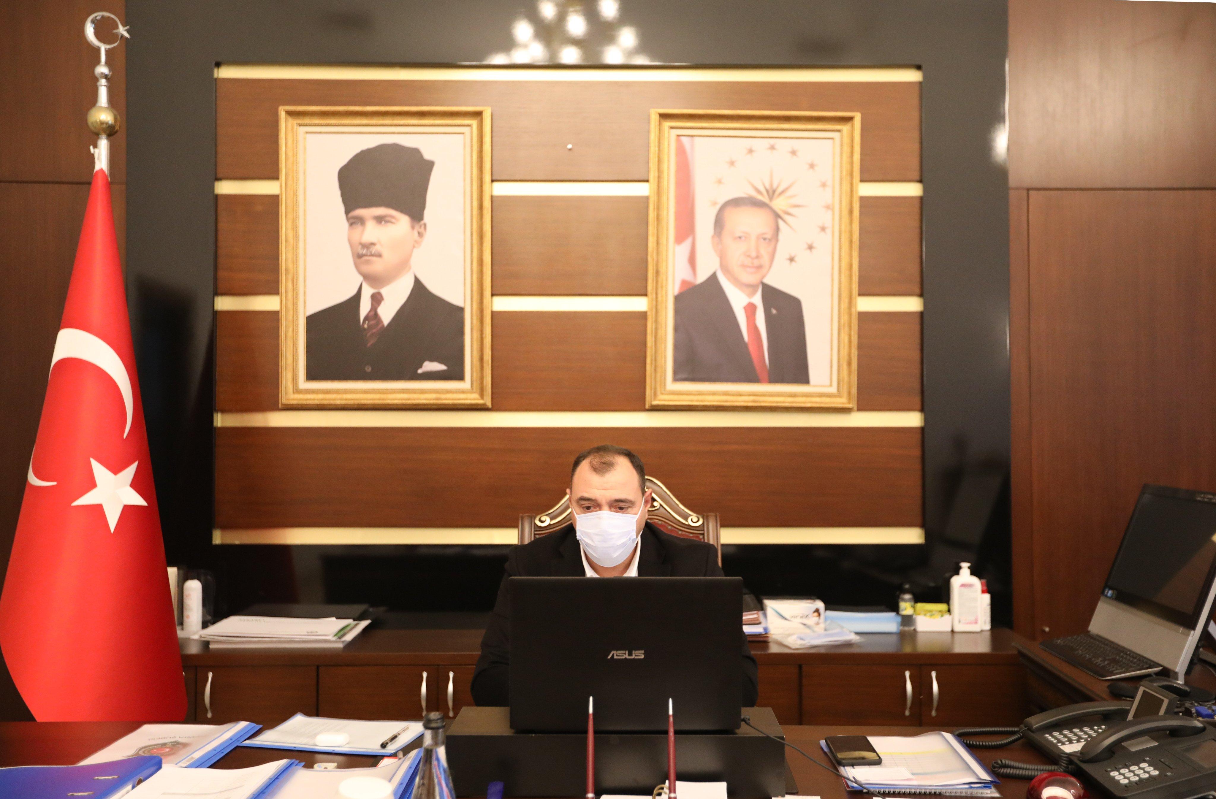 Vali Çetin Oktay Kaldırım'ın Anneler Günü Mesajı
