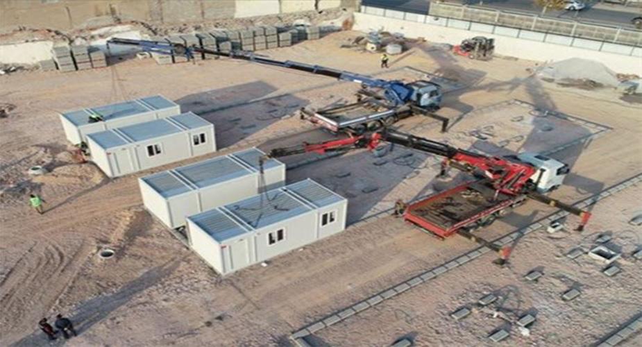 İzmir'de Geçici Barınma Merkezine İlk Konteynerler Geldi
