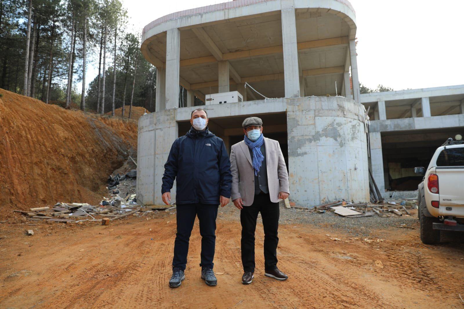 Vali Çetin Oktay KALDIRIM Teleferik Proje Sahasında İncelemelerde Bulundu