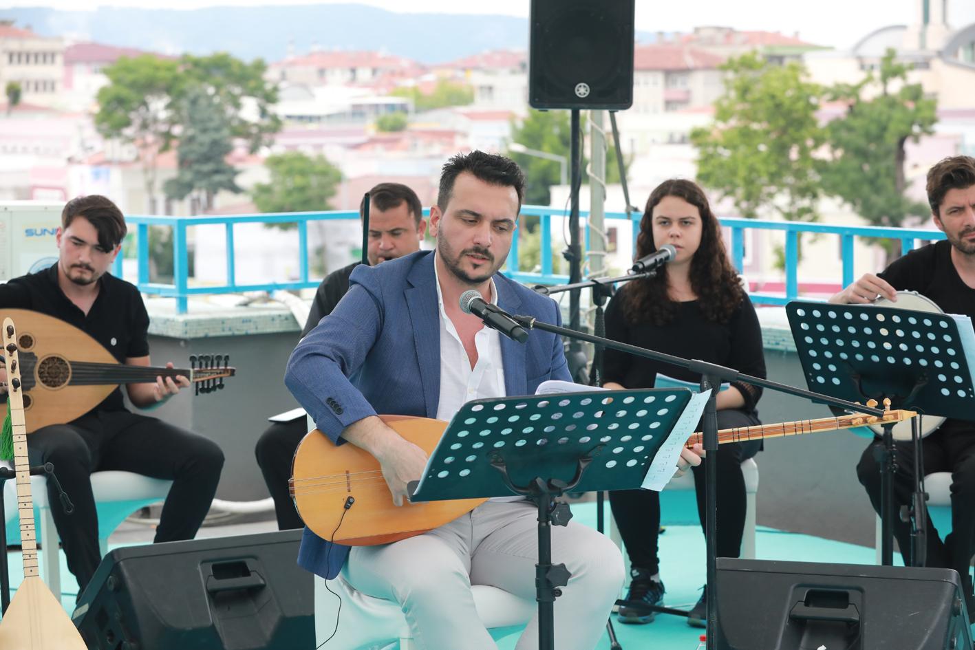 Adapazarı Belediyesinde Kahramanlık Türküleri