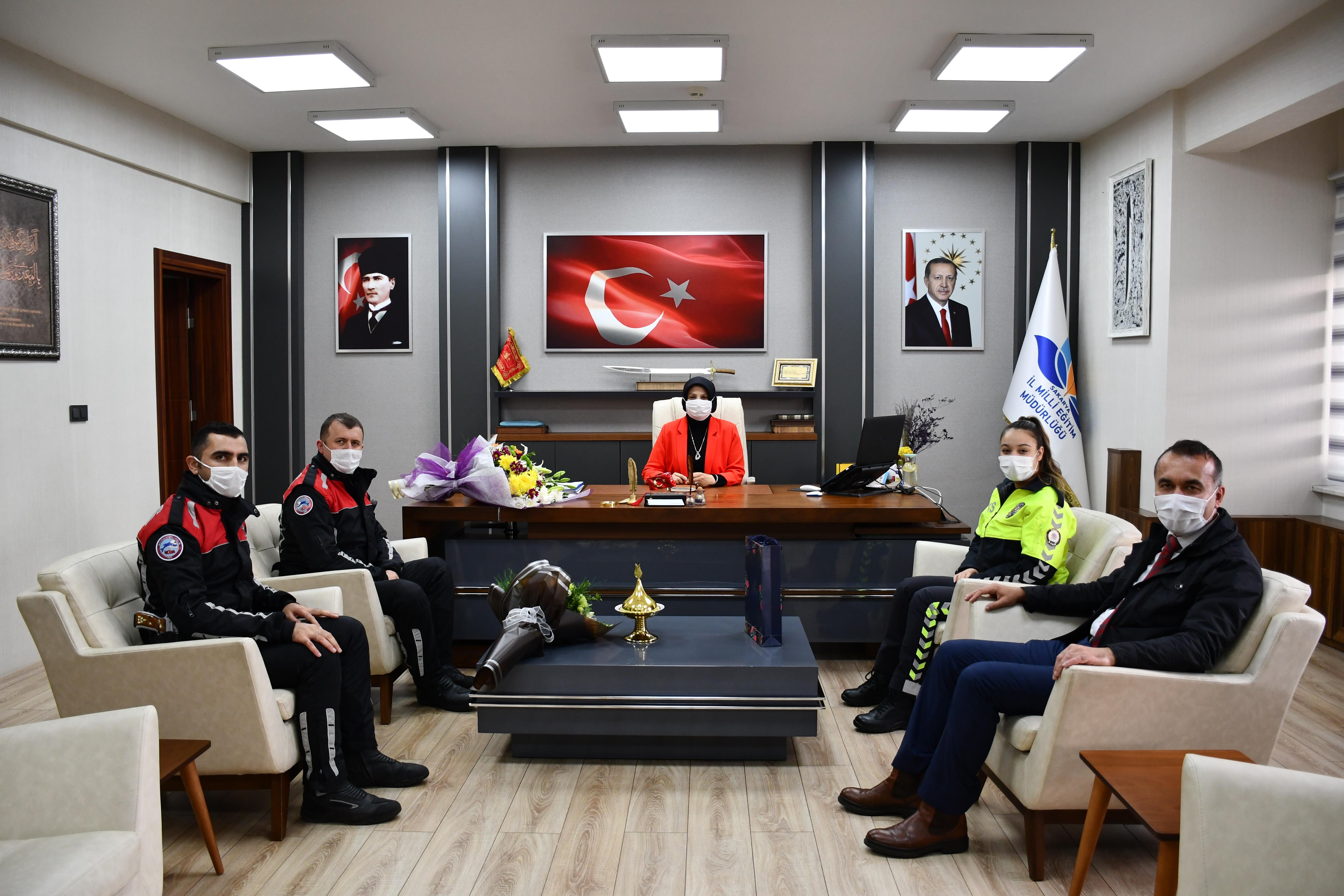 Durmuş’a Öğretmenler Günü Ziyaretleri