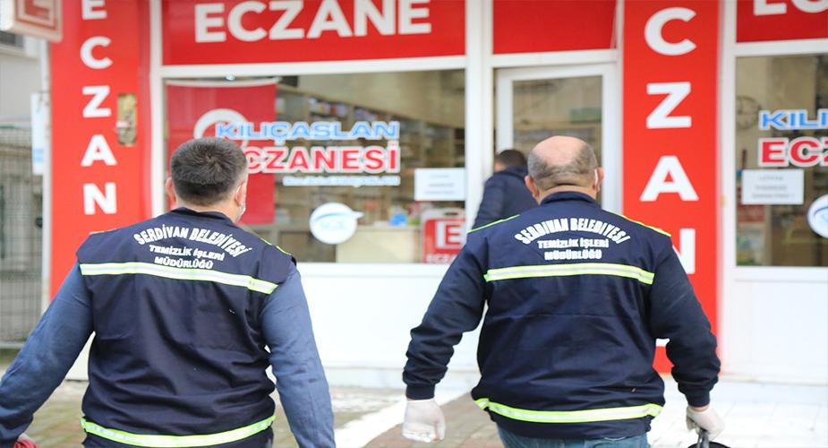 Tüm Eczaneler Dezenfekte Ediliyor