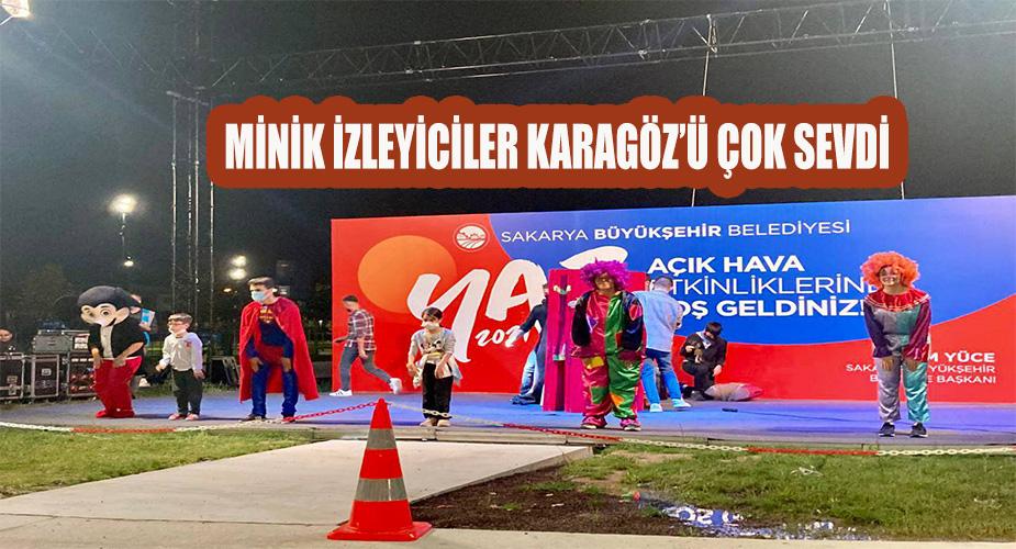 Minik izleyiciler Karagöz’ü çok sevdi