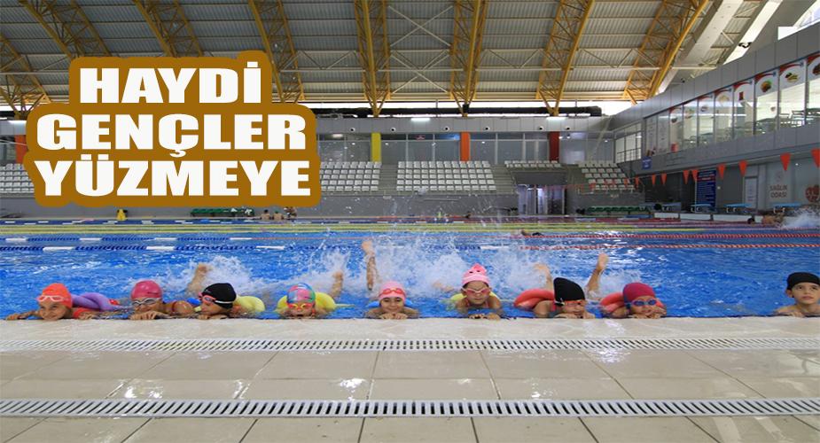 Haydi Gençler Yüzmeye