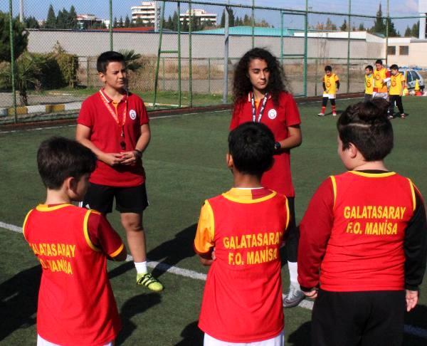 Sakarya’dan Manisa’ya Uzanan Futbol Sevgisi