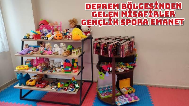 DEPREM BÖLGESİNDEN GELEN MİSAFİRLER GENÇLİK SPORA EMANET 