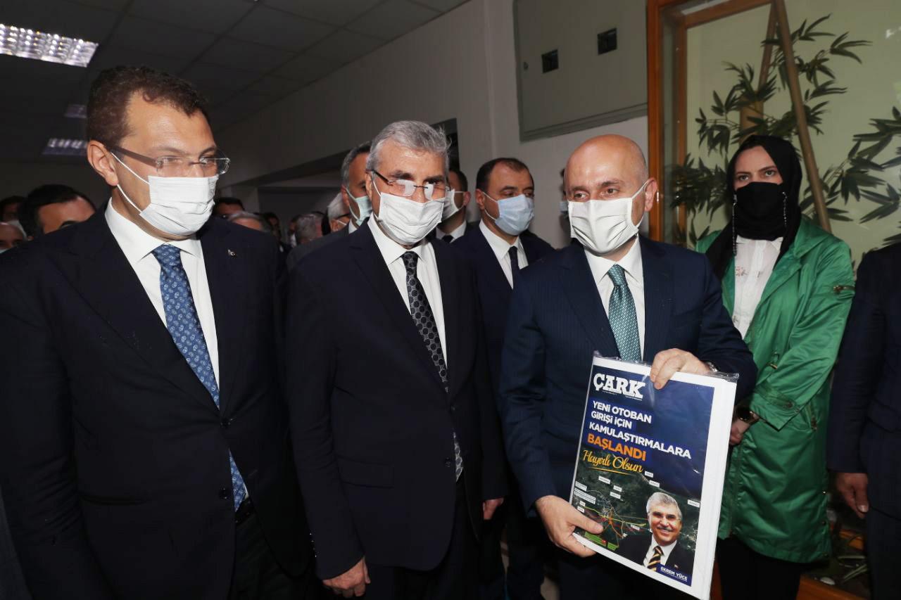 Sakarya ulaşımına çağ atlatacak raylı sistemi hayata geçireceğiz