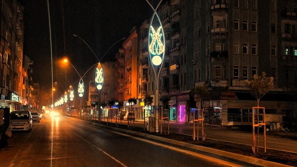 Karasu Belediyesi, Karasu’yu Işıklarla Renklendirdi