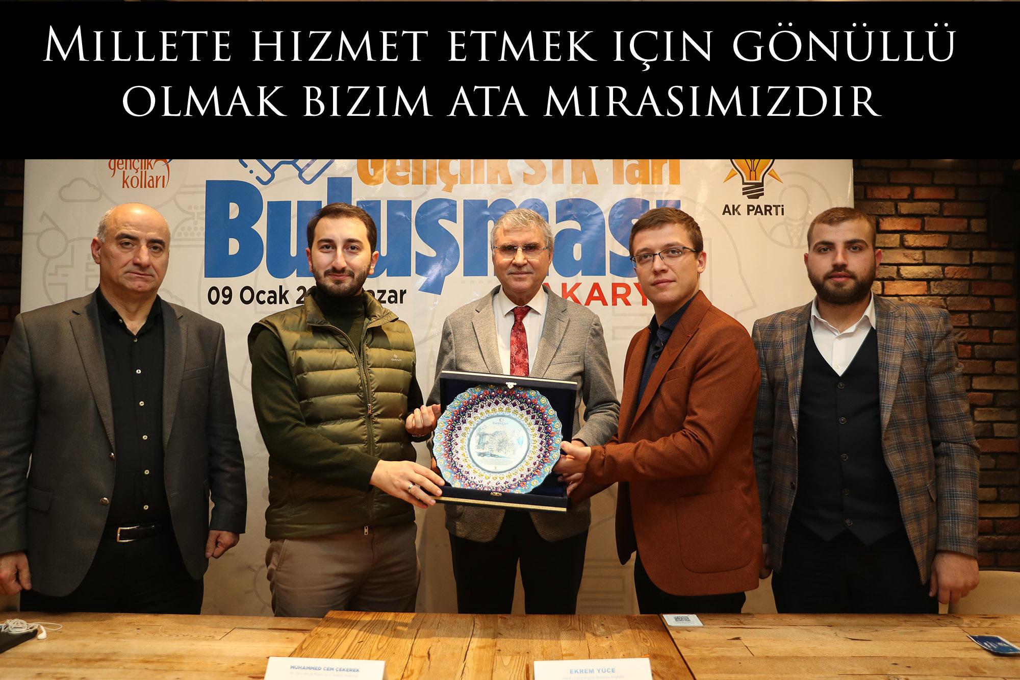 Millete hizmet etmek için gönüllü olmak bizim ata mirasımızdır