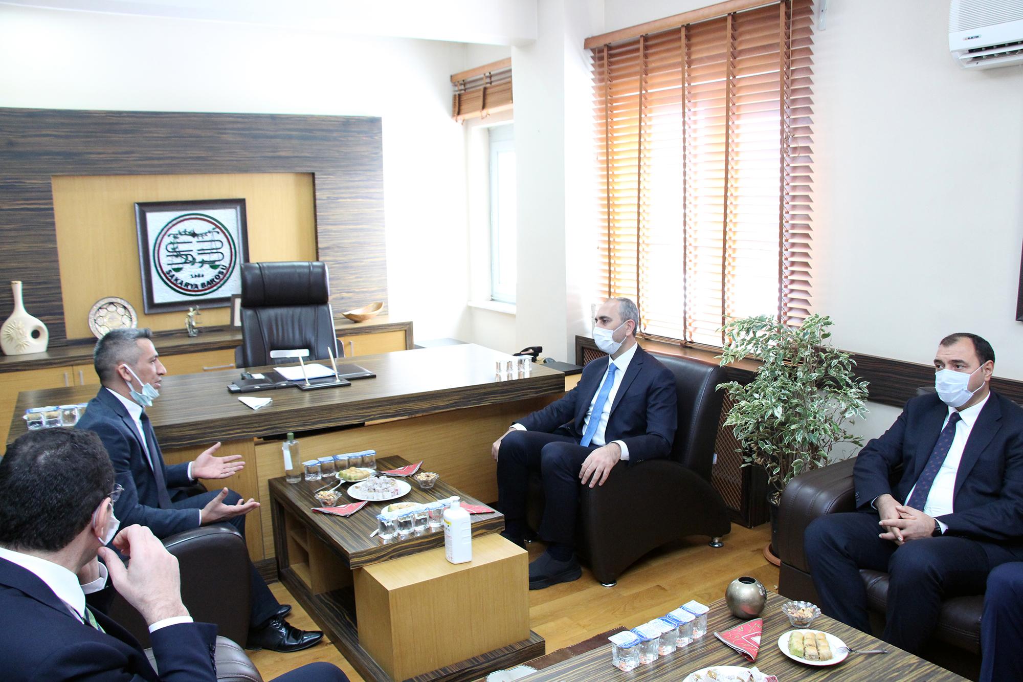 Bakan Gül’den Sakarya Barosu’na Ziyaret