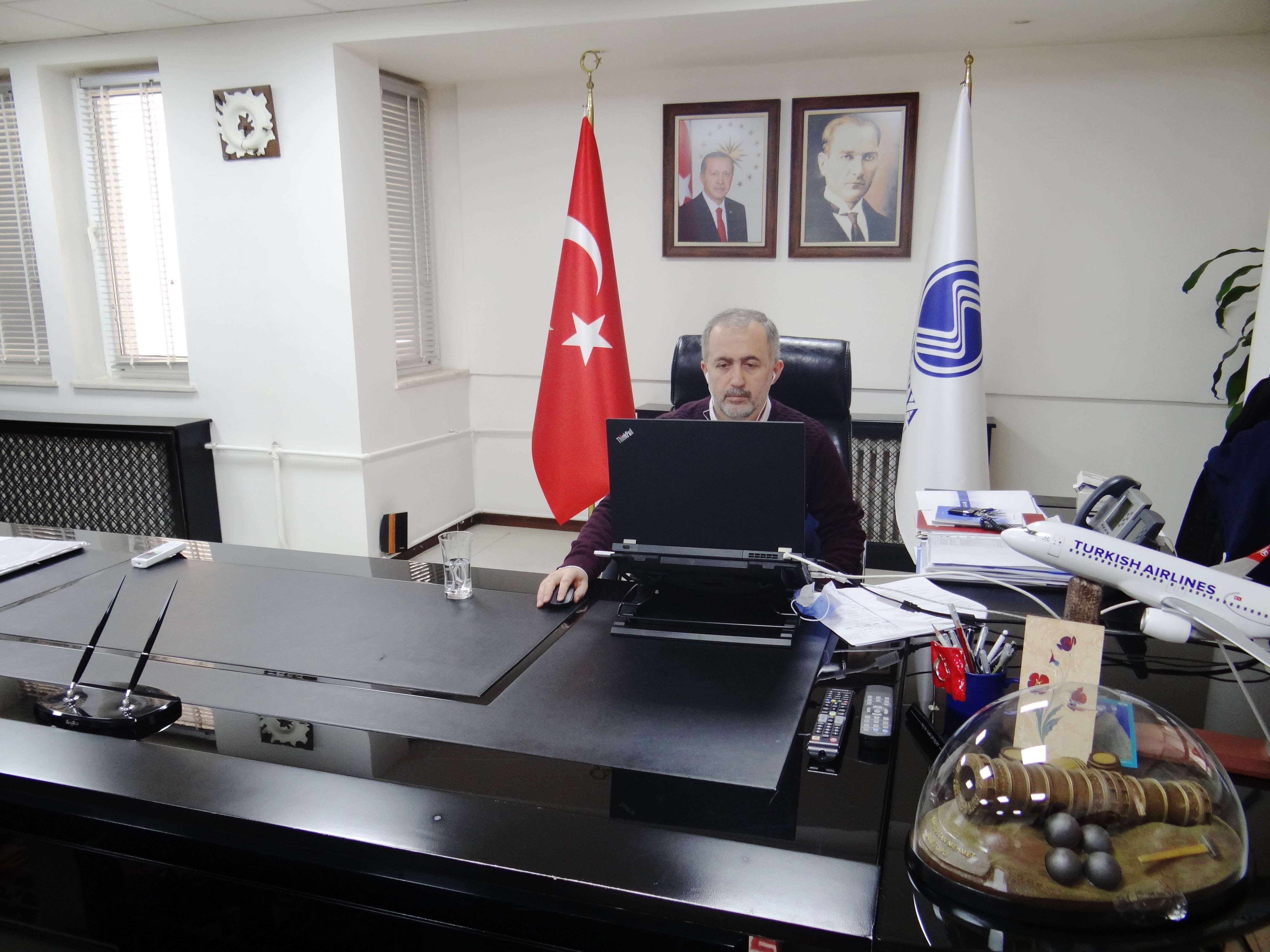 Rektör Savaşan ‘Uluslararası İslami Sigortacılık ve Finans Sempozyumuna’ Katıldı