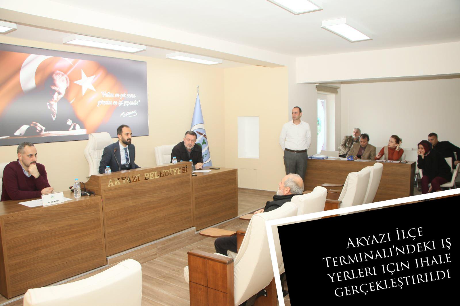 Akyazı İlçe Terminali’ndeki iş yerleri için ihale gerçekleştirildi 