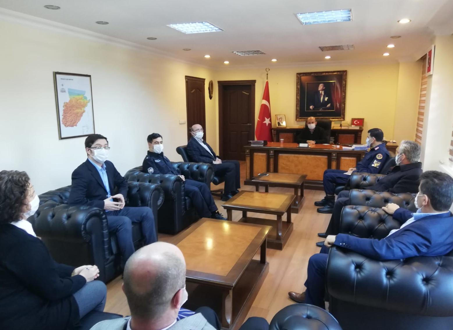 Tüm İlçelerde Eş Zamanlı Kovid-19 İle Mücadele Toplantısı Gerçekleştirildi