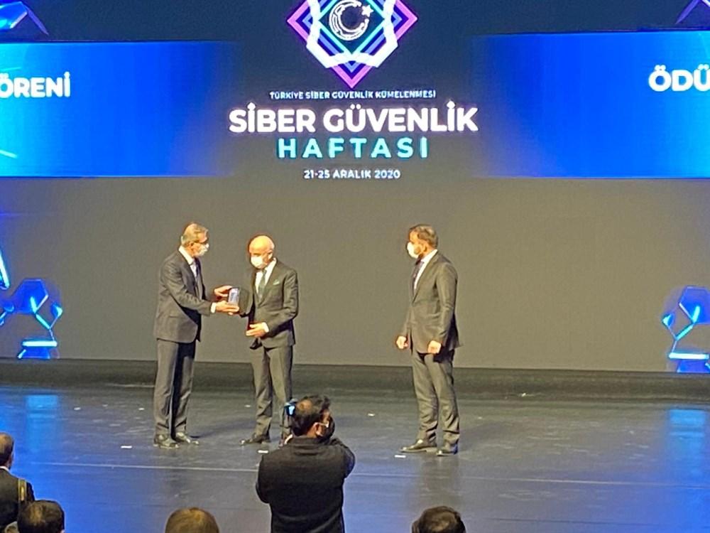 İçişleri Bakanlığı Siber Güvenlik Alanındaki Yerli ve Milli Çözümlerinden Dolayı Ekosisteme Katkı Ödülü