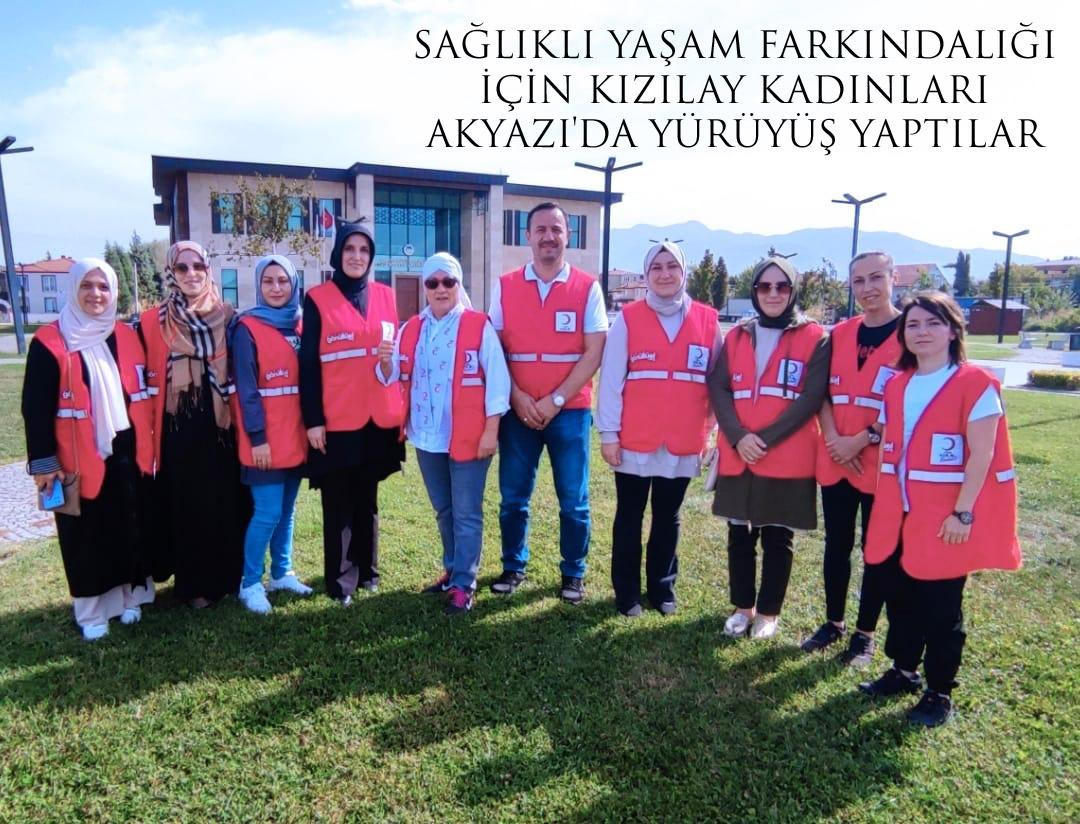 SAĞLIKLI YAŞAM FARKINDALIĞI İÇİN KIZILAY KADINLARI YÜRÜYÜŞ YAPTILAR 