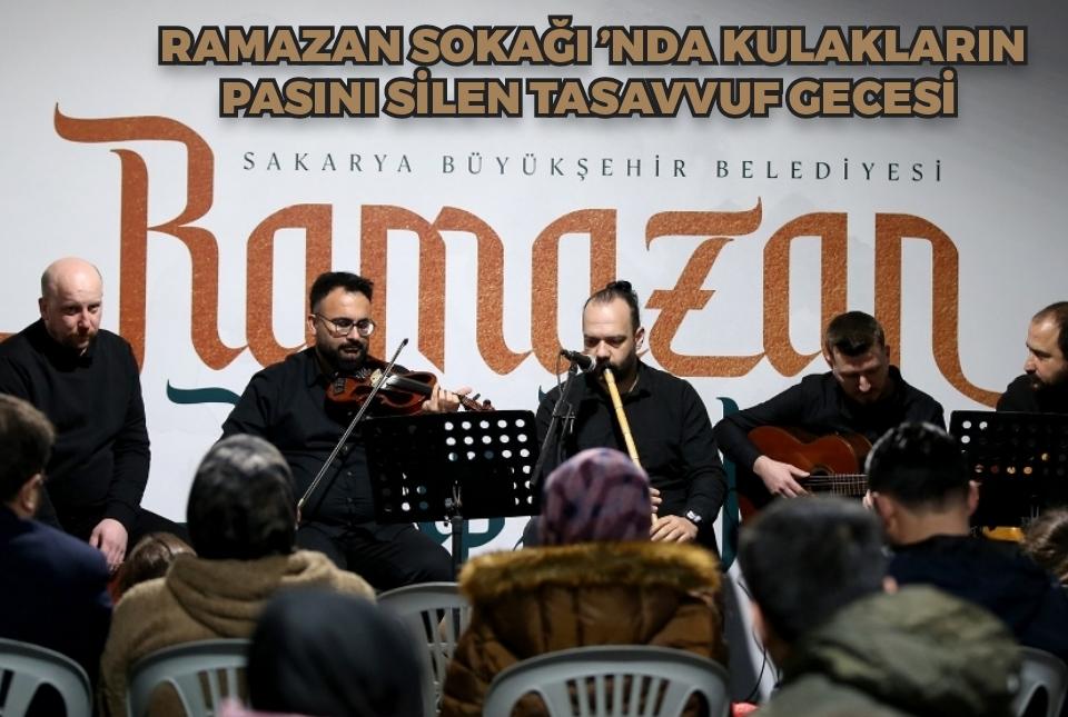 Ramazan Sokağı’nda kulakların pasını silen tasavvuf gecesi