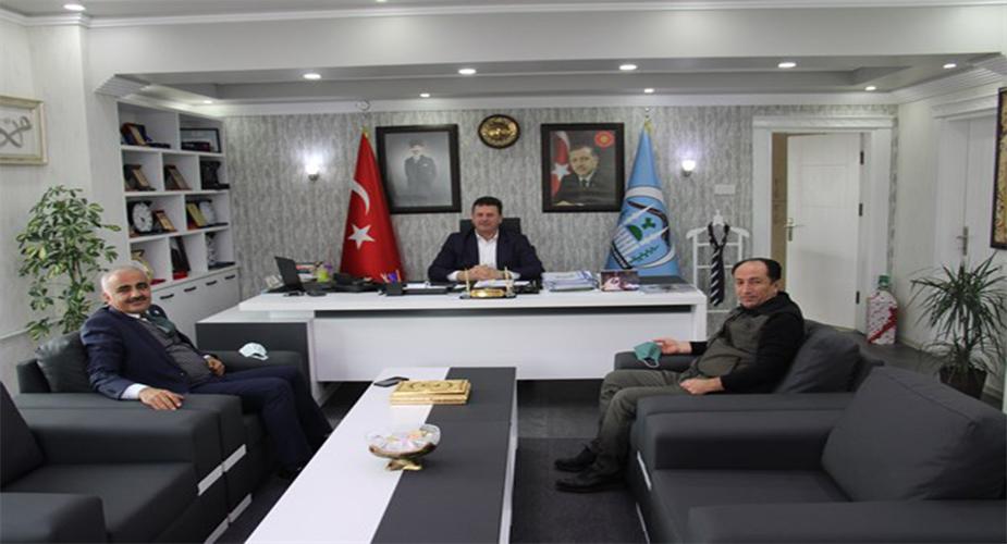 Orman Bölge Müdürü Ziya Polat’tan Akyazı Belediye Başkanı Bilal Soykan’a İadeyi Ziyaret