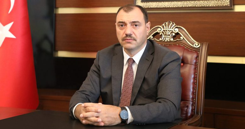 Vali Çetin Oktay Kaldırım’ın 1 Mayıs Emek ve Dayanışma Günü Kutlama  Mesajı