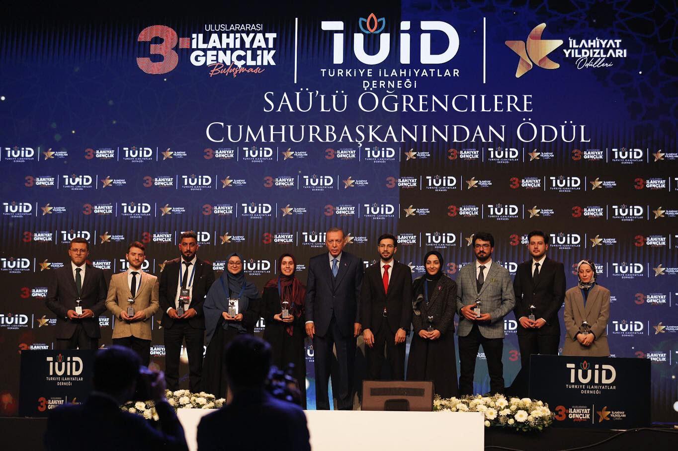 SAÜ’lü Öğrencilere Cumhurbaşkanından Ödül