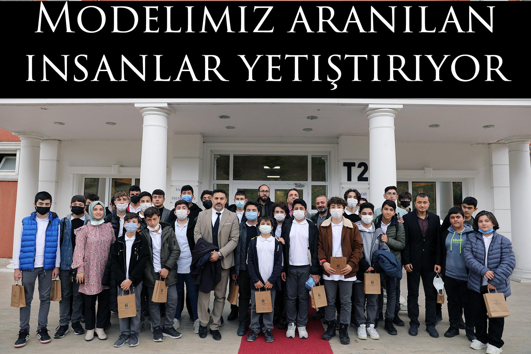 Modelimiz aranılan insanlar yetiştiriyor