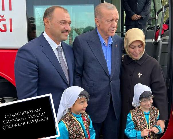 Cumhurbaşkanı Erdoğan’ı Akyazılı çocuklar karşıladı 