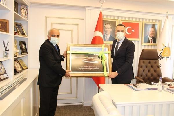 Bölge Müdürü Ziya Polat’dan, Ak Parti Sakarya İl Başkanı Yunus Tever’e Nezaket Ziyareti