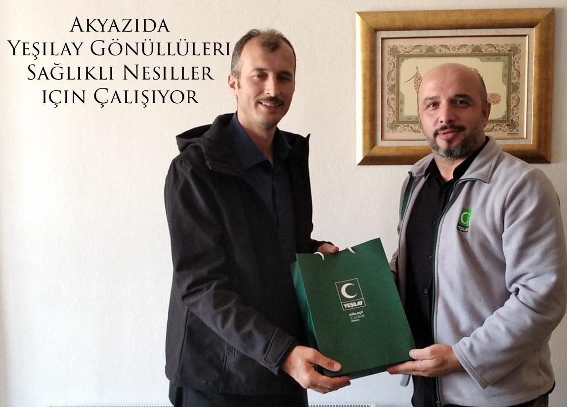 Akyazıda Yeşilay Gönüllüleri Sağlıklı Nesiller için Çalışıyor