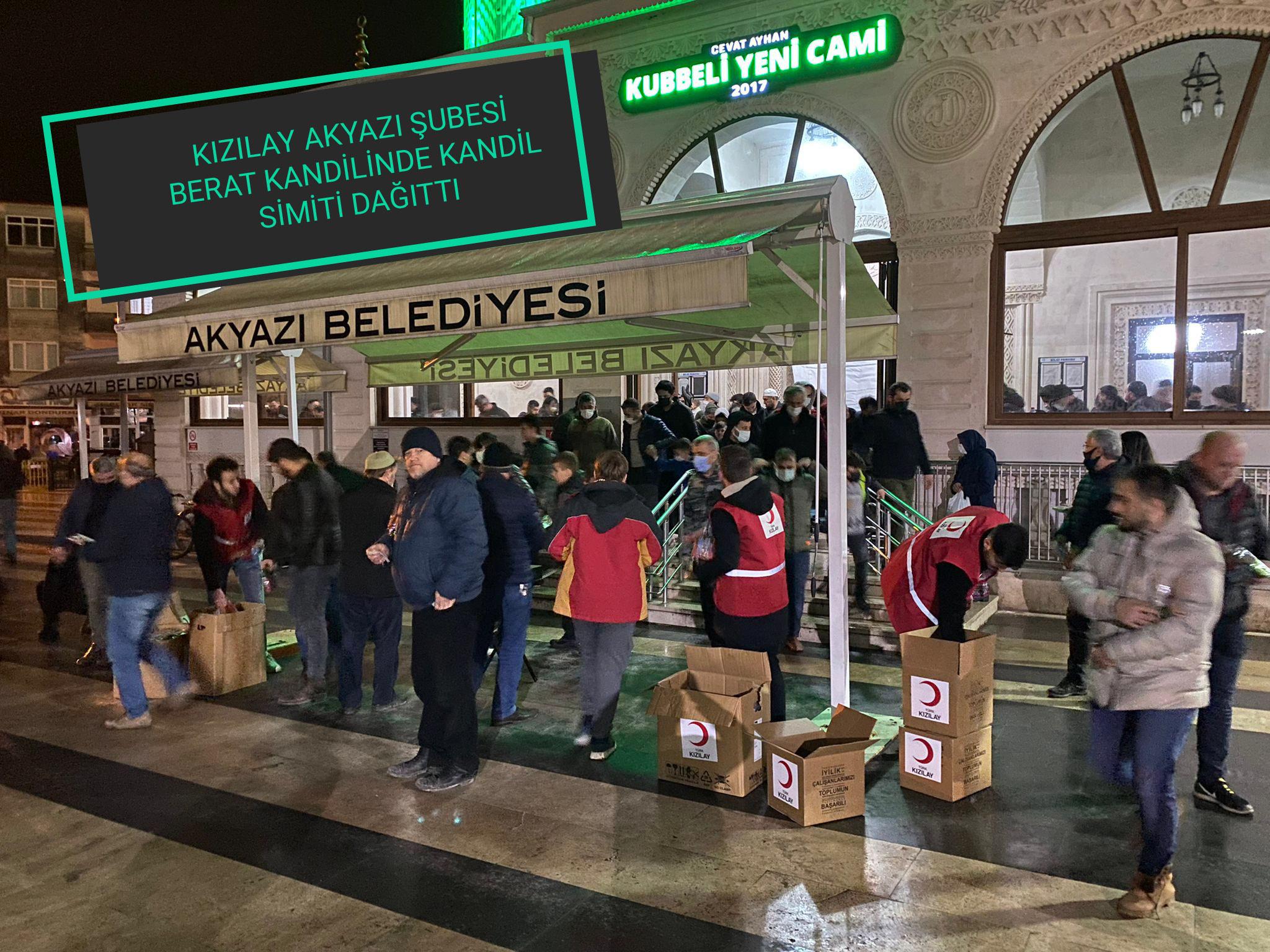 KIZILAY AKYAZI ŞUBESİ BERAT KANDİLİNDE KANDİL SİMİTİ DAĞITTI 