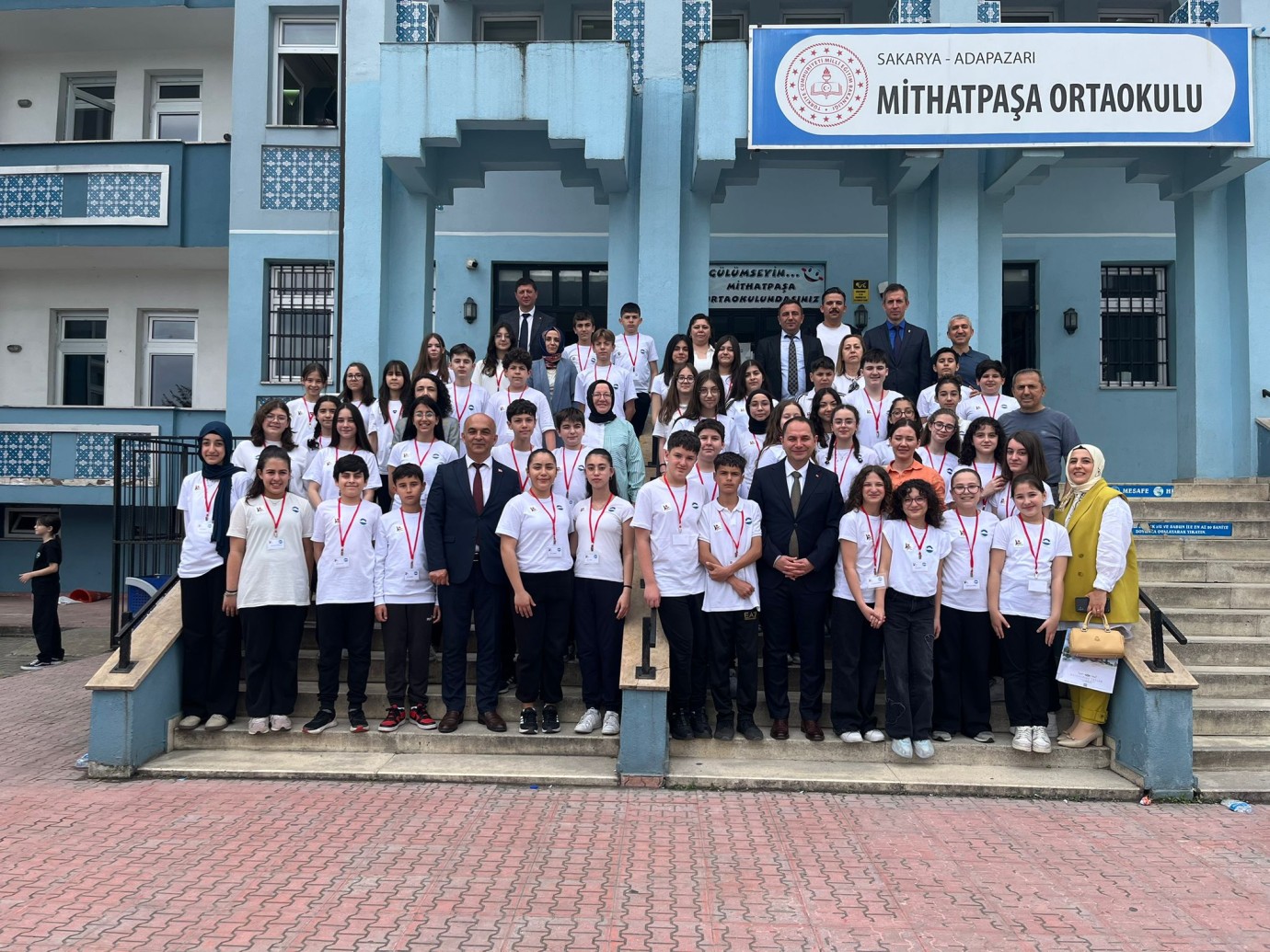 Adapazarı Mithatpaşa Ortaokulu’nda TÜBİTAK 4006 Bilim Fuarı Heyecanı